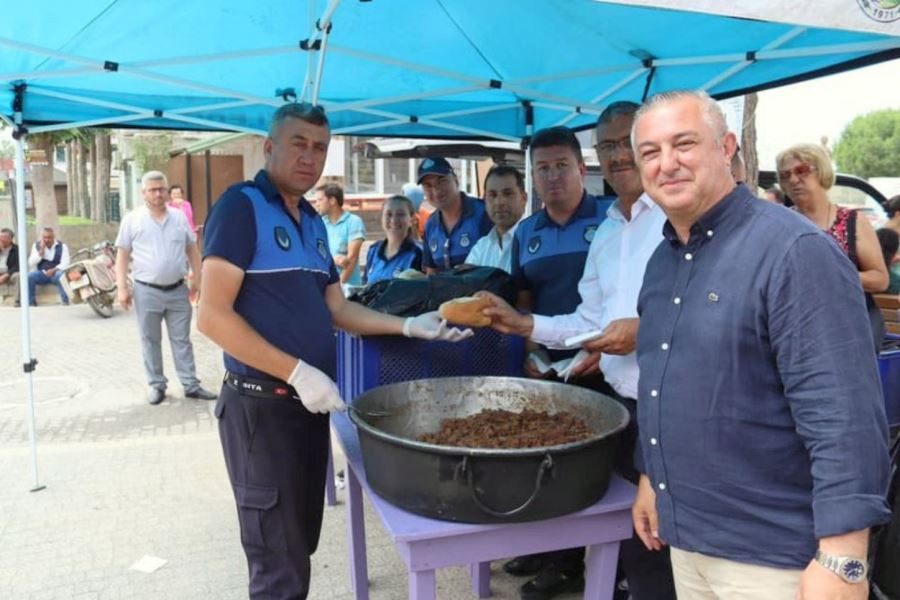 BAYRAMLAŞMADA  KAVURMA İKRAM EDİLDİ...