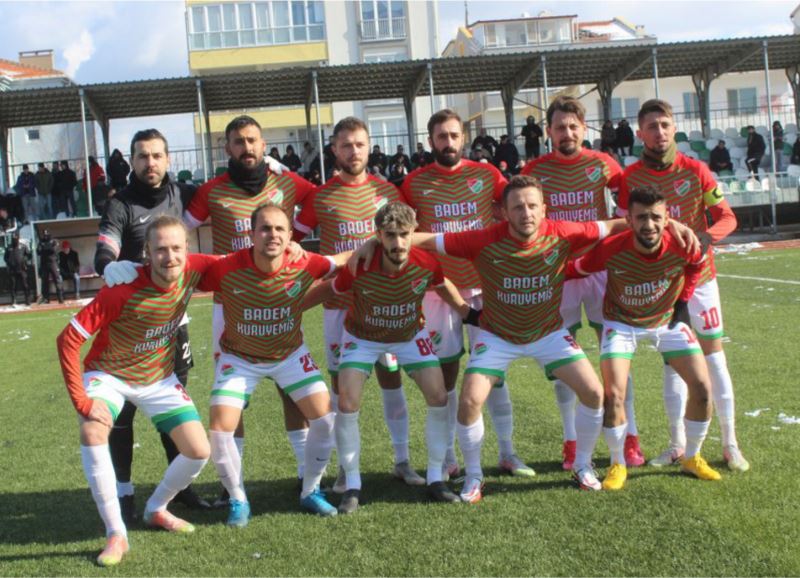 KÜÇÜKKUYU GENÇLERBİRLİĞİ : 2     EZİNE SPOR : 3